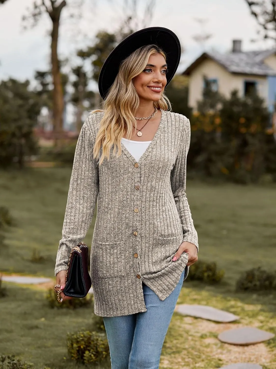 Womens 2025 Fall Fashion Cardigan Lightweight Soft Knit Cardigan for Women Long Sleeve Open Front Coat with Pockets